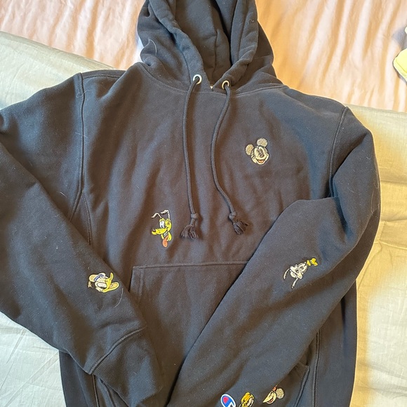 Champions Mickey and friends embroidered hoodie - Picture 2 of 4